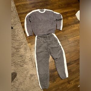 Skims - Cozy Knit Unisex Pullover & Jogger - New